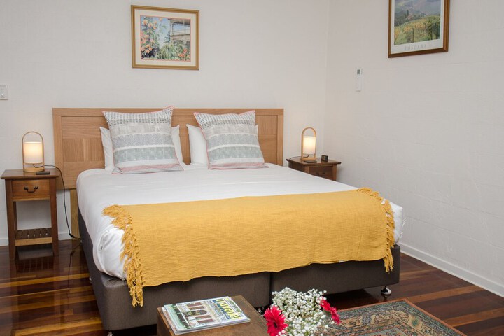 Room 3 of 21