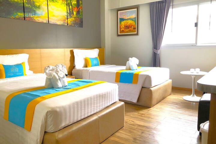 Room 20 of 150