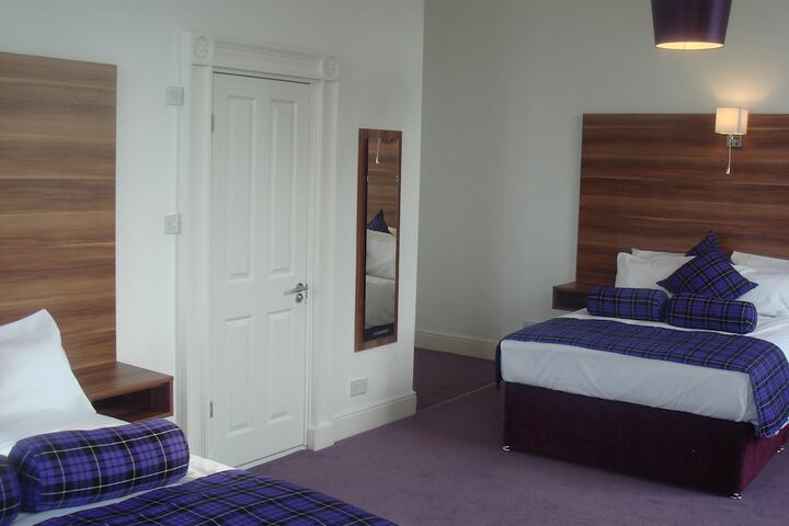 Room 21 of 33