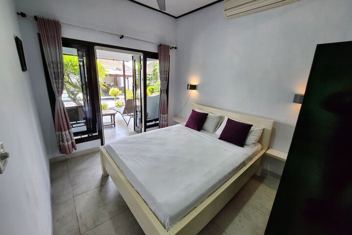 Room 18 of 111