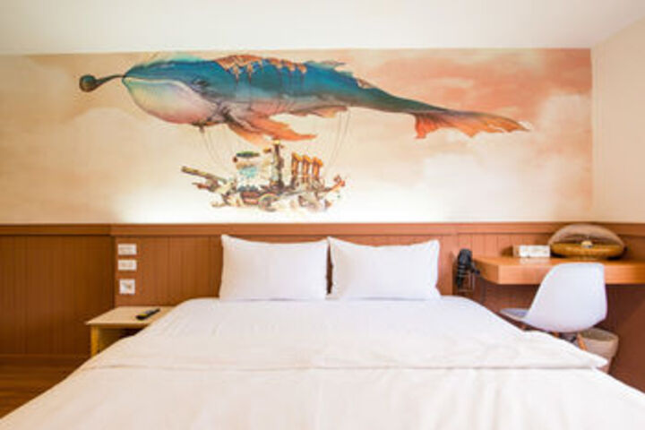 Room 33 of 39
