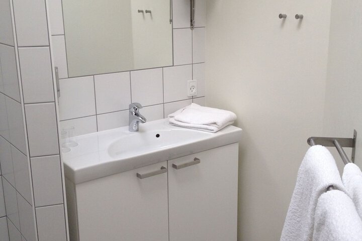 Room 32 of 57