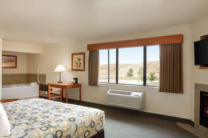 Room 28 of 60
