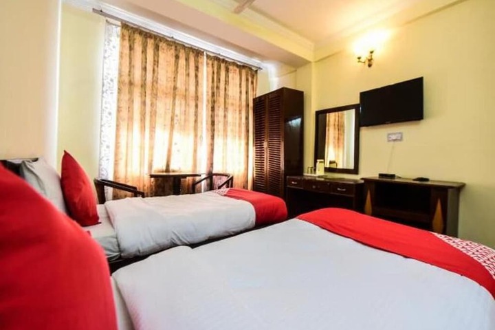 Room 9 of 49