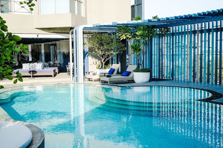 Pool 60 of 98
