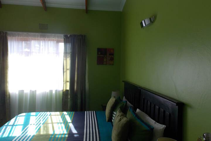 Room 3 of 61