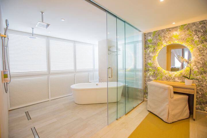 Bath Interior