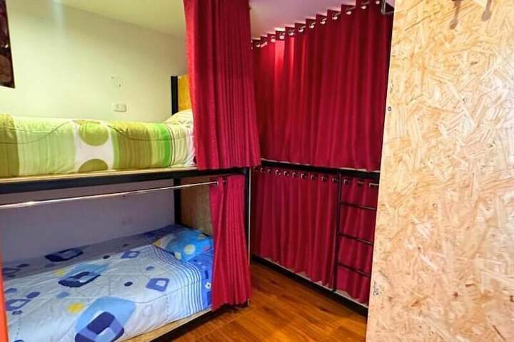 Room 29 of 52
