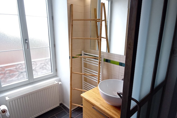 Room 29 of 53