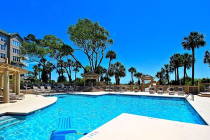 Pool 15 of 21