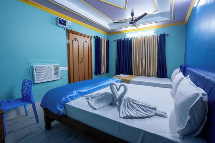 Room 14 of 34