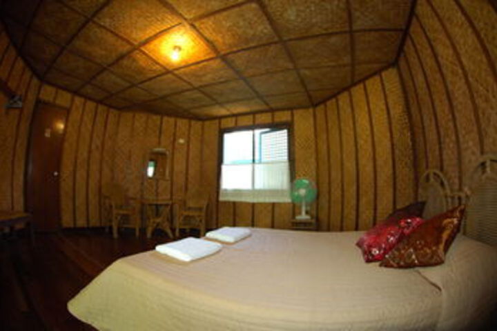Room 6 of 19