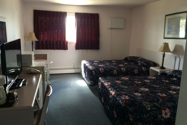 Room 8 of 40