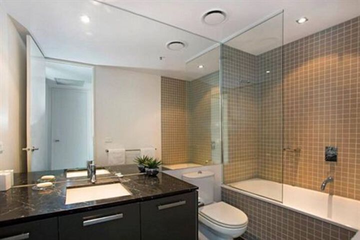 Room 15 of 24