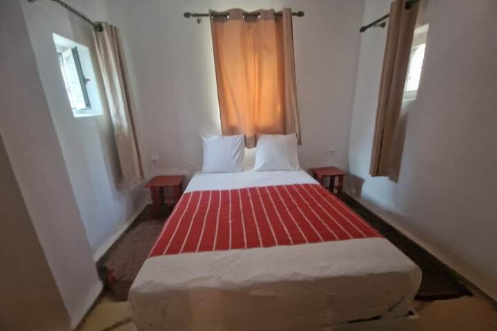 Room 12 of 94