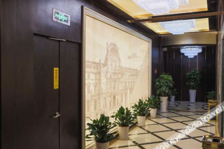 Hotel Interior 13 of 26