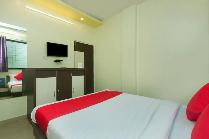 Room 3 of 11