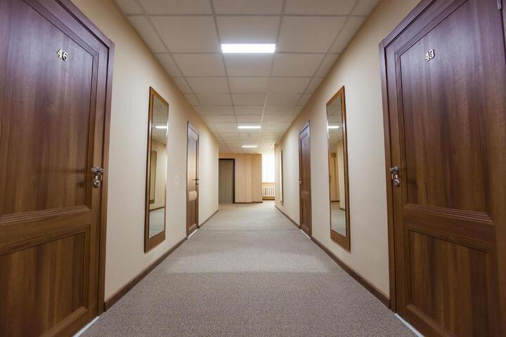 Room 9 of 12