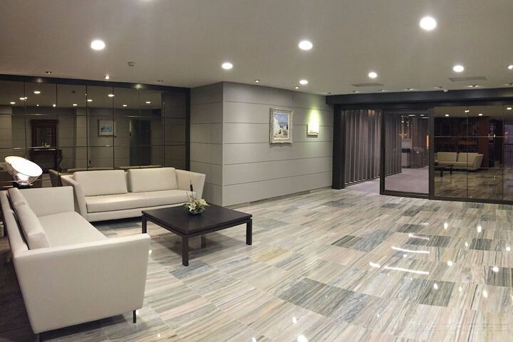 Hotel Lobby