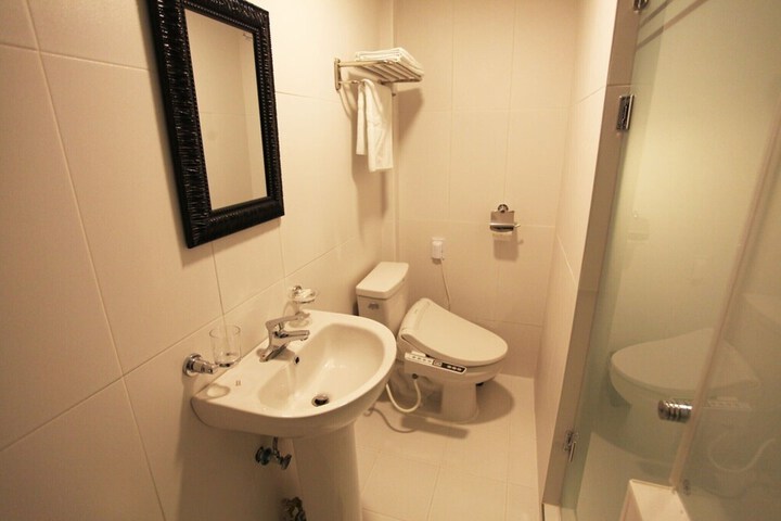 Room 46 of 71