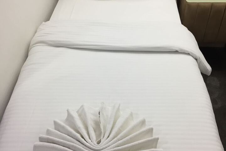 Room 18 of 59