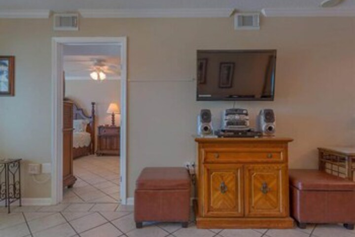 Room 170 of 360