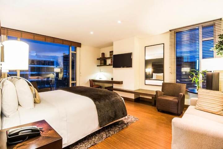 Room 9 of 35