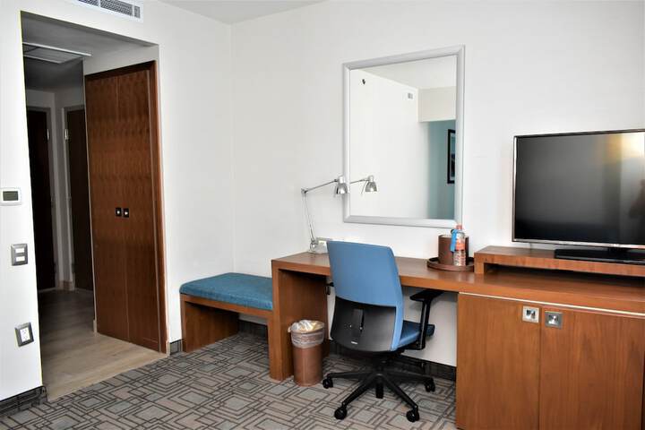 Room 22 of 82