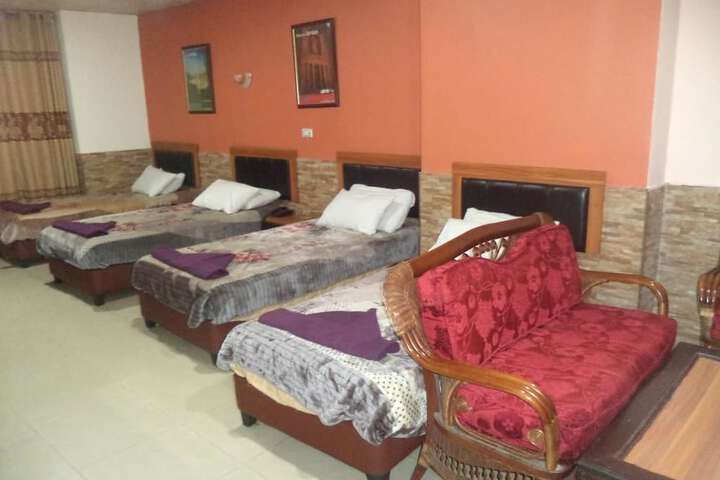 Room 14 of 74
