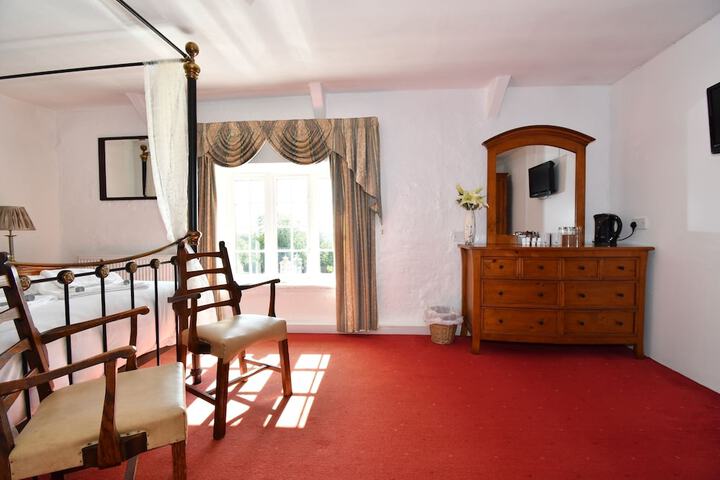 Room 16 of 54