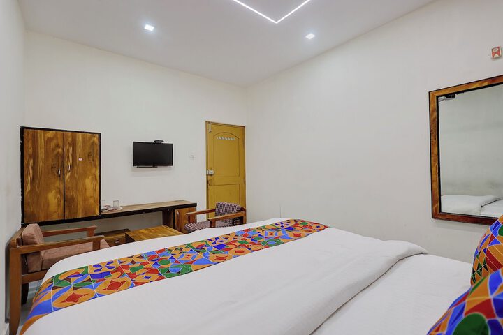 Room 12 of 29