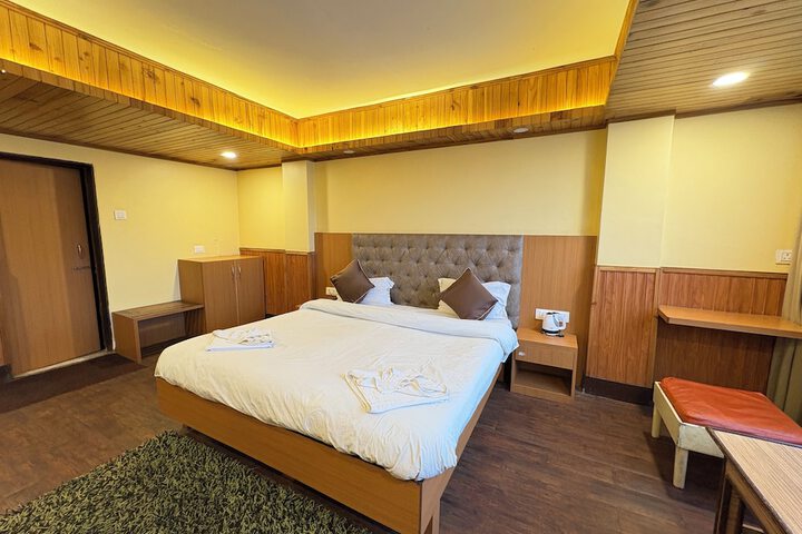 Room 10 of 23