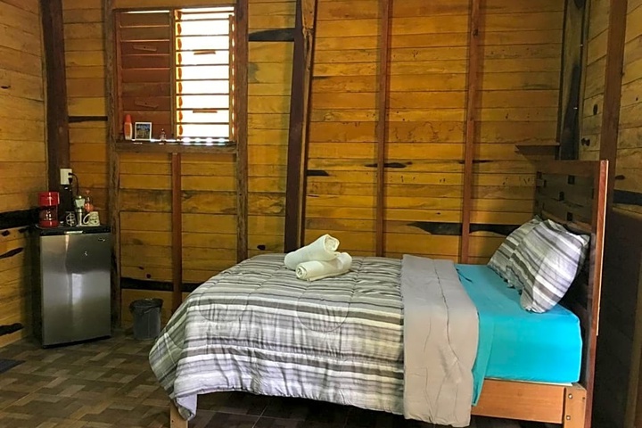 Room 2 of 11