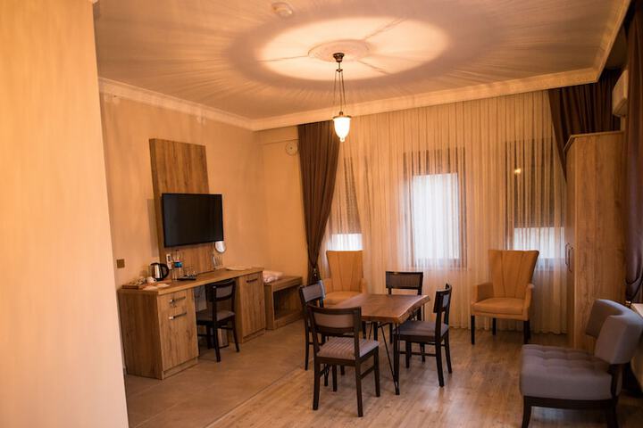 Room 19 of 65