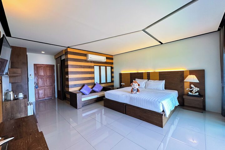 Room 19 of 46