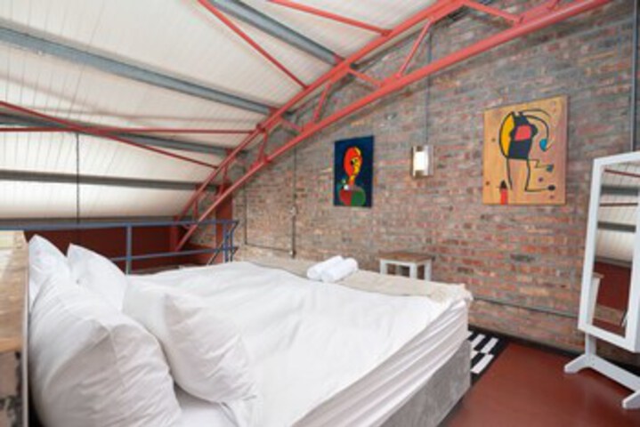 Room 27 of 36