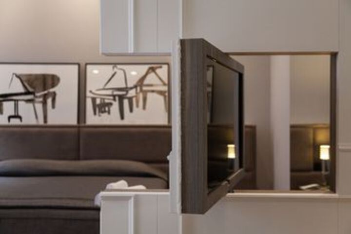 Room 75 of 149