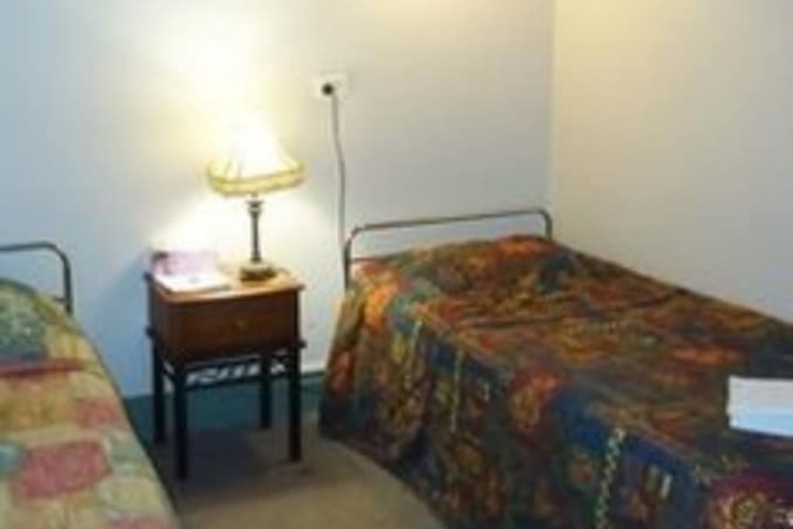 Room 48 of 98