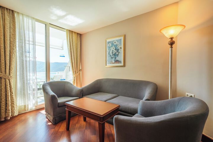 Room 32 of 104