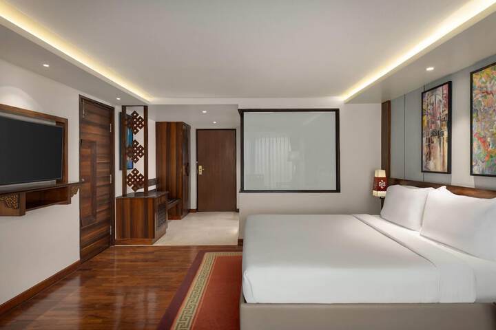 Room 32 of 120