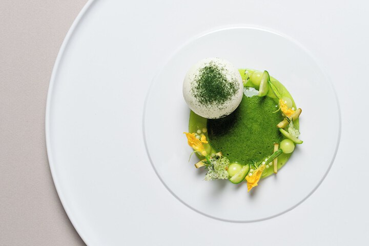 Dining 88 of 105