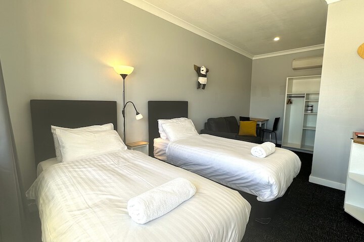 Room 22 of 39