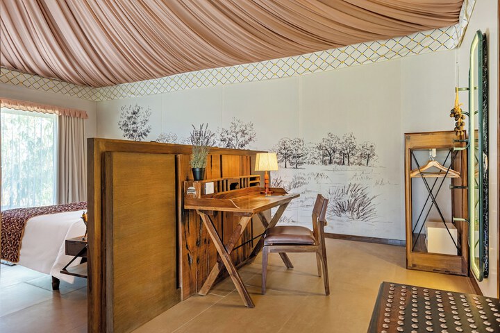 Room 9 of 46