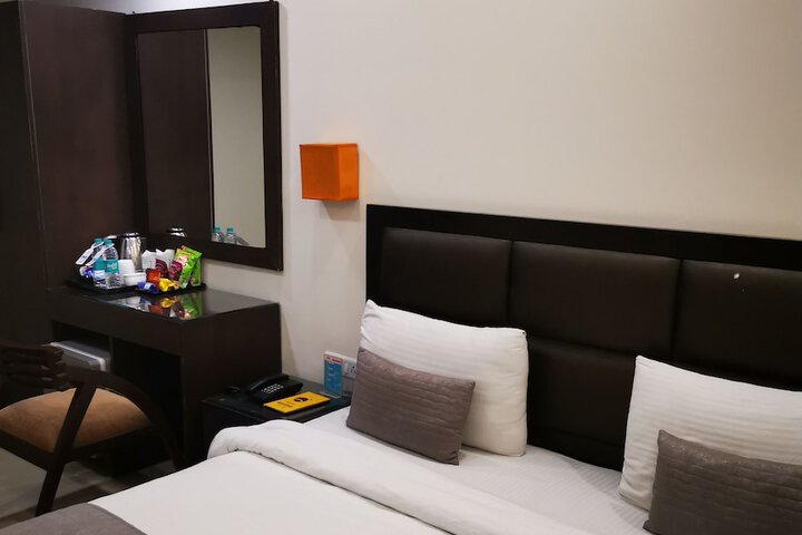 Room 34 of 98