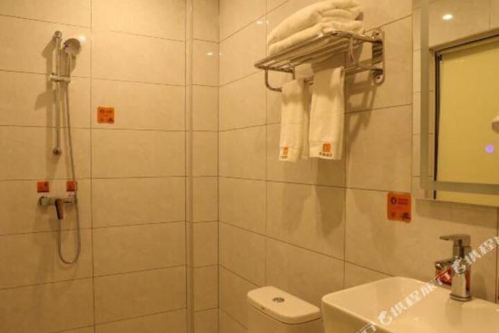 Huayi Hotel (Tianjin Sino-Singapore Eco-City Store)