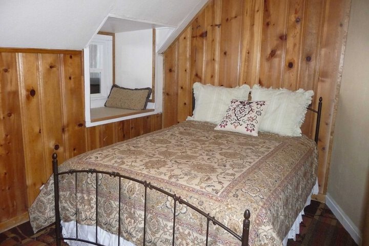 Room 5 of 21