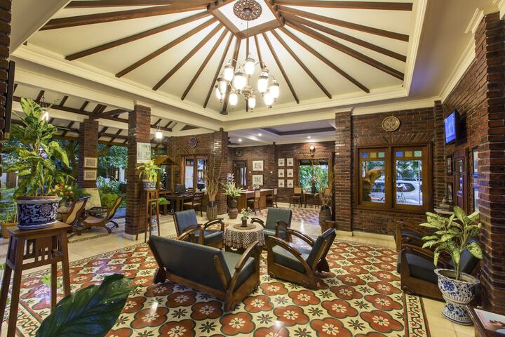 Hotel 4 of 57