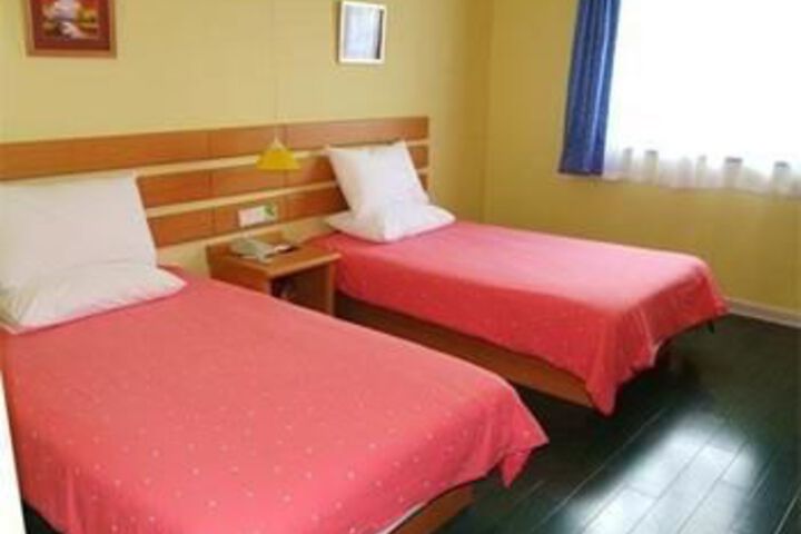 Room 2 of 11