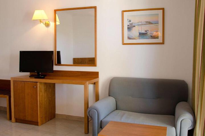 Hotel Interior 52 of 95