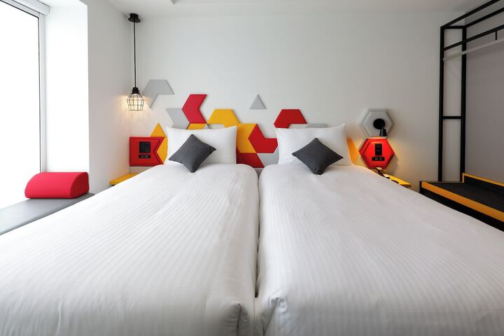 Room 8 of 49